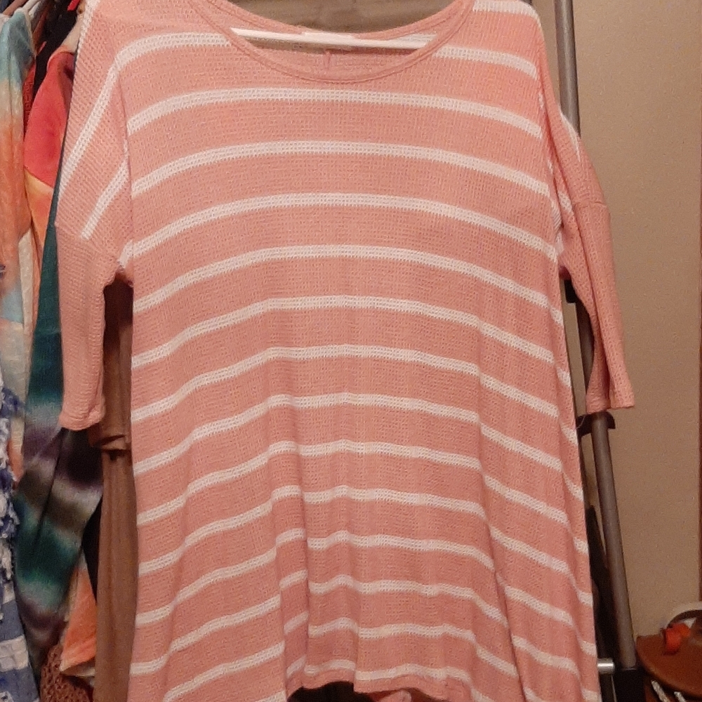 Pink/white striped three quarter length top